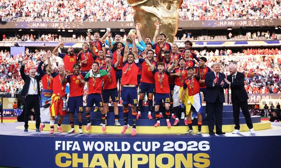 西班牙加冕2026世界杯冠军！加时1-0力克阿根廷，时隔16年重返世界之巅